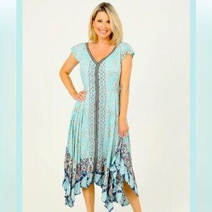 LOLA P- Floral bohemian V-Neck, swing dress. S